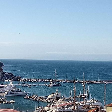 Sweet Liana Un Tuffo Nel Cuore Del Paese Porto Santo Stefano  Bagian luar foto
