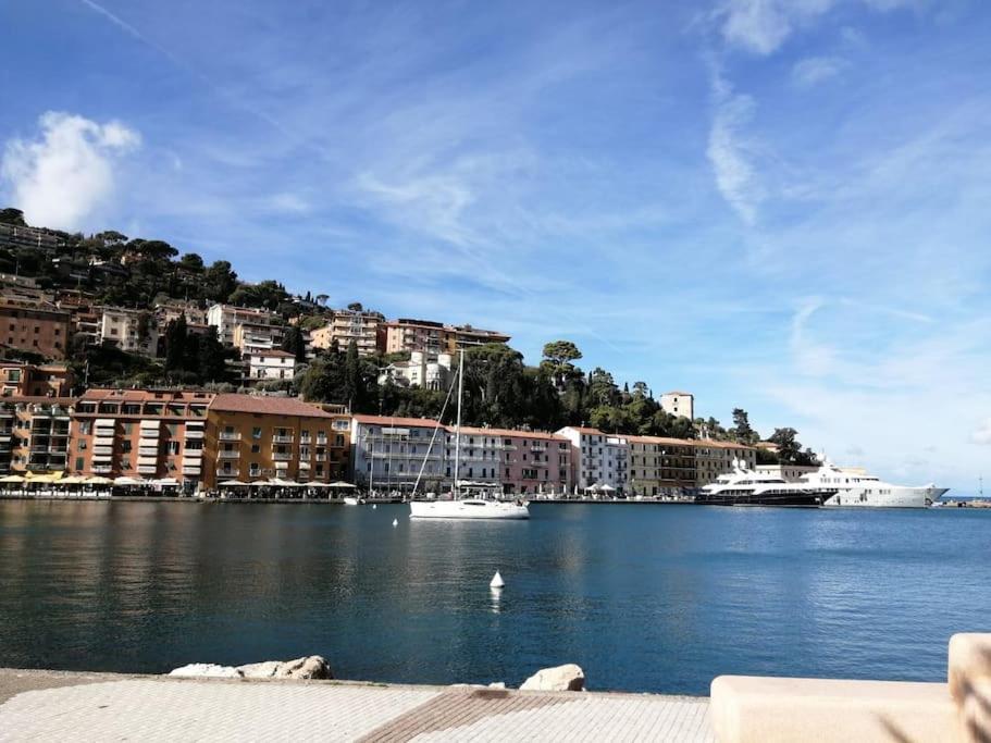 Sweet Liana Un Tuffo Nel Cuore Del Paese Porto Santo Stefano  Bagian luar foto